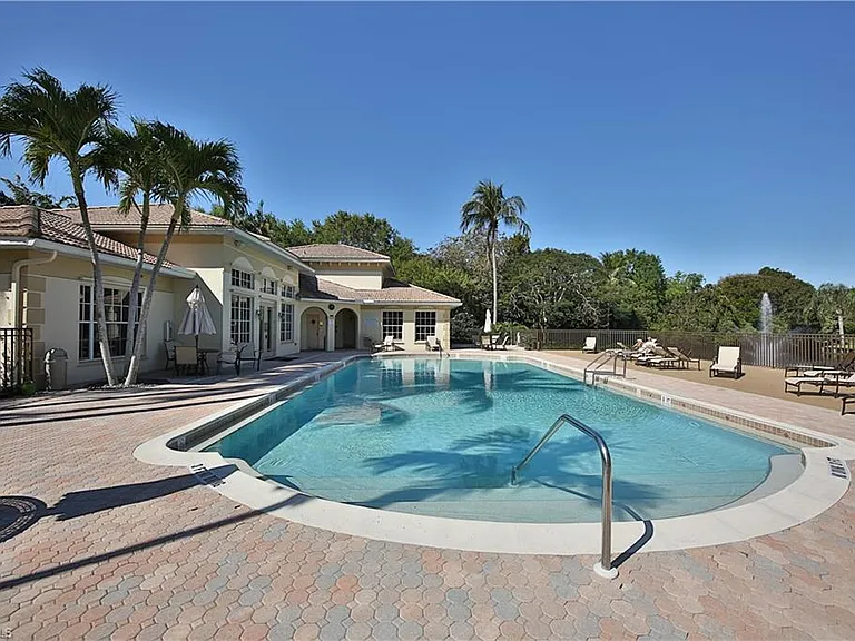 837 Sailaway Ln #202 — Photo 28
