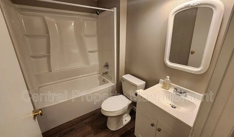 300 Florence Dr — Photo 14