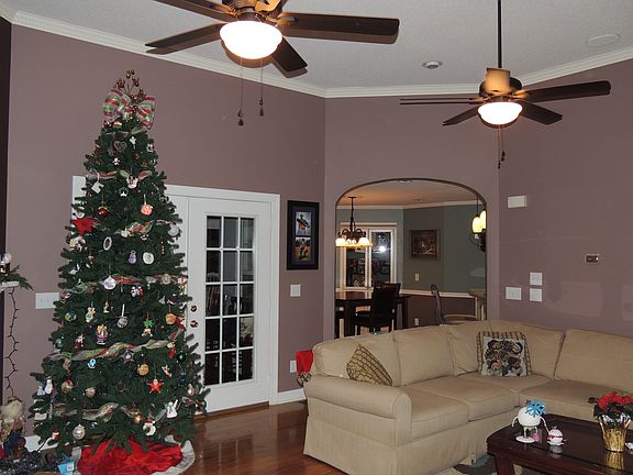 3rd image of 228 Lakewood Dr
