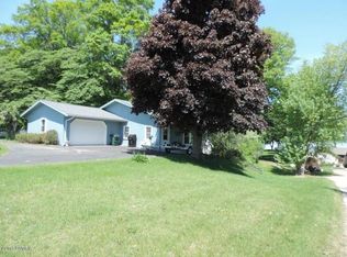 6935 Wilcox Ave, Fremont, MI 49412