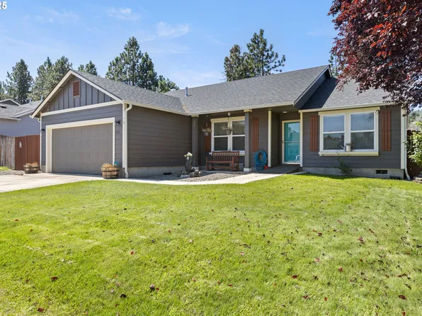 717 Callahan Dr, Roseburg, OR 97471