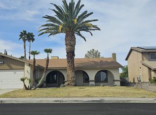898 Dianne Dr, Boulder, NV 89005