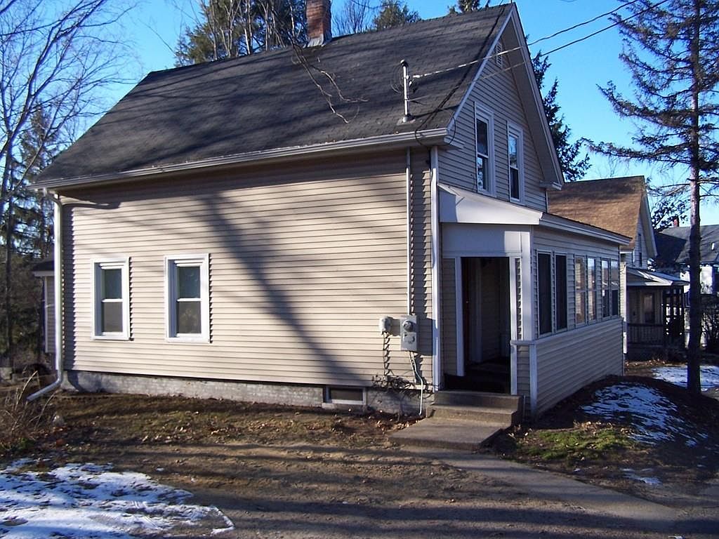 429 Hapgood St, Athol, MA 01331 Zillow