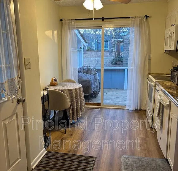 2012 Lakemeadow Dr — Photo 40