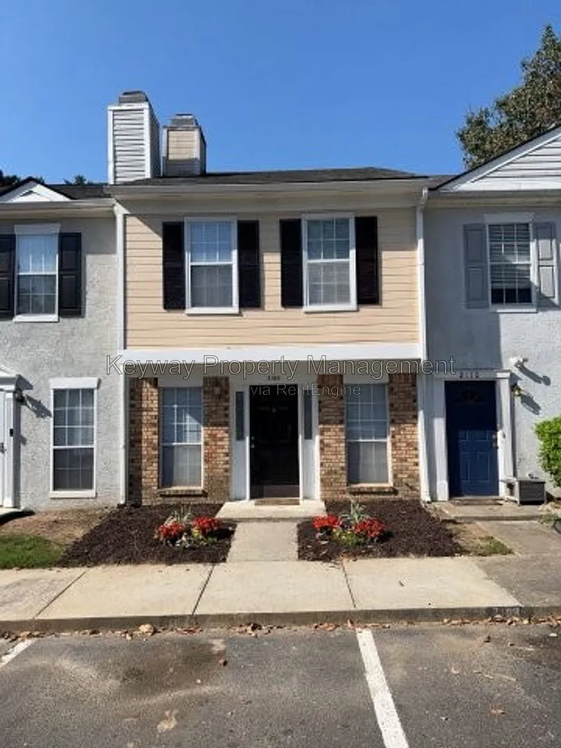 2 bed, 1.5 bath, 1190 sqft, $1,335 — Photo 1