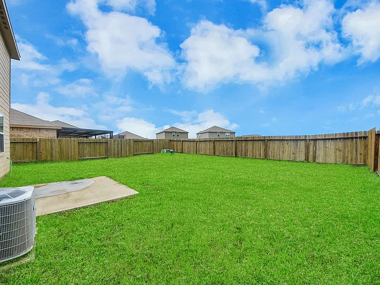 7943 Vacek Meadows Loop — Photo 37