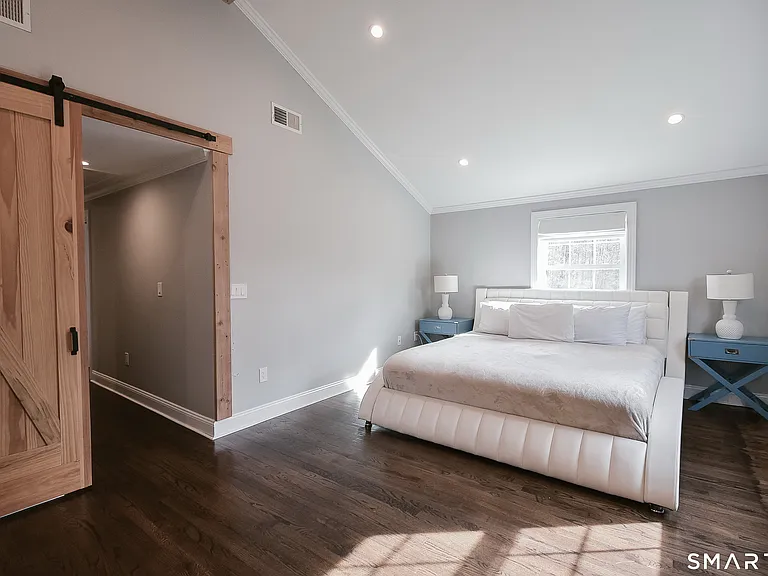 50 1/2 Mountain Spring Rd — Photo 17