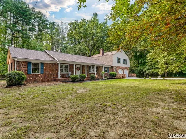 209 Woodrow Rd, La Crosse, VA 23950