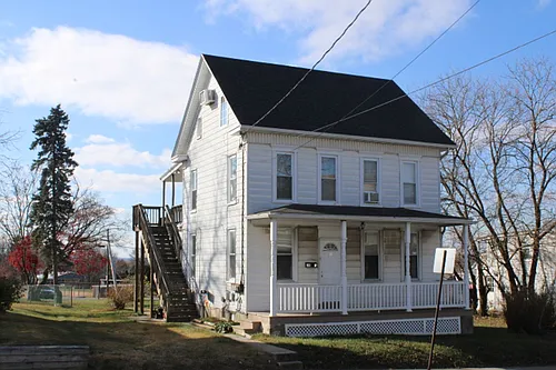246 W Main St #1 Photo 1