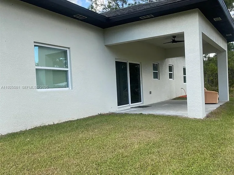 321 Briggs Ave S — Photo 4