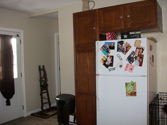 5th image of 62 Bair Dr