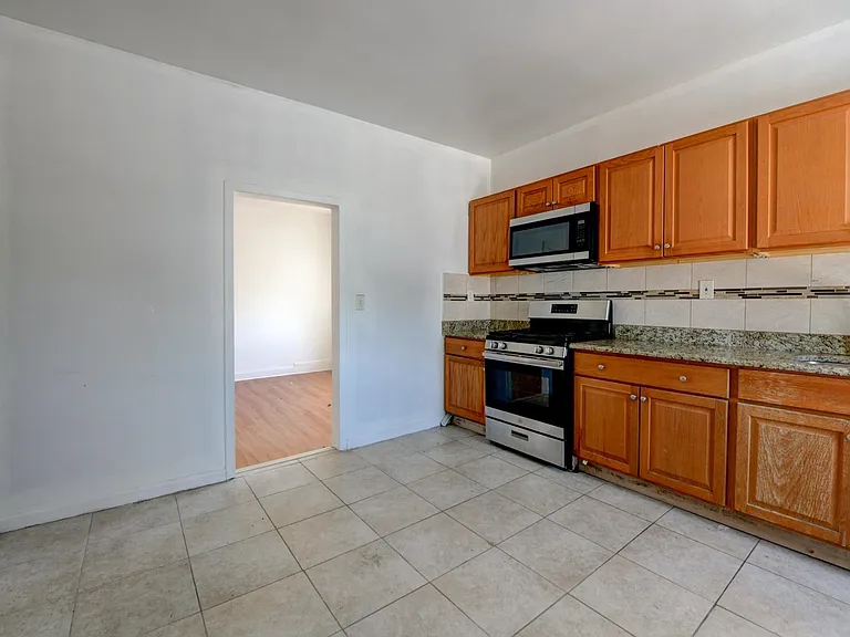 477 Liberty Ave #2 — Photo 8