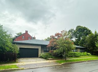 3 Glen Rush Blvd, Toronto, ON M5N 2T2