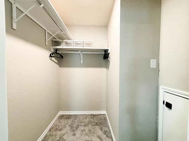 8134 Emmeline Dr — Photo 52