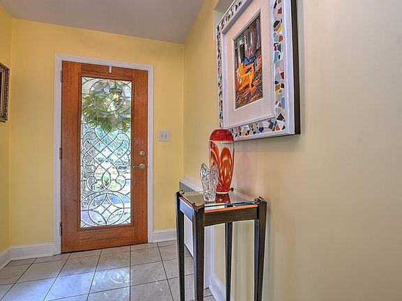 5th image of 1620 Crescent Dr