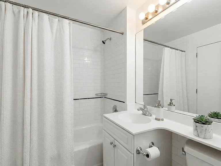 1955 1st Ave #705 — Photo 3