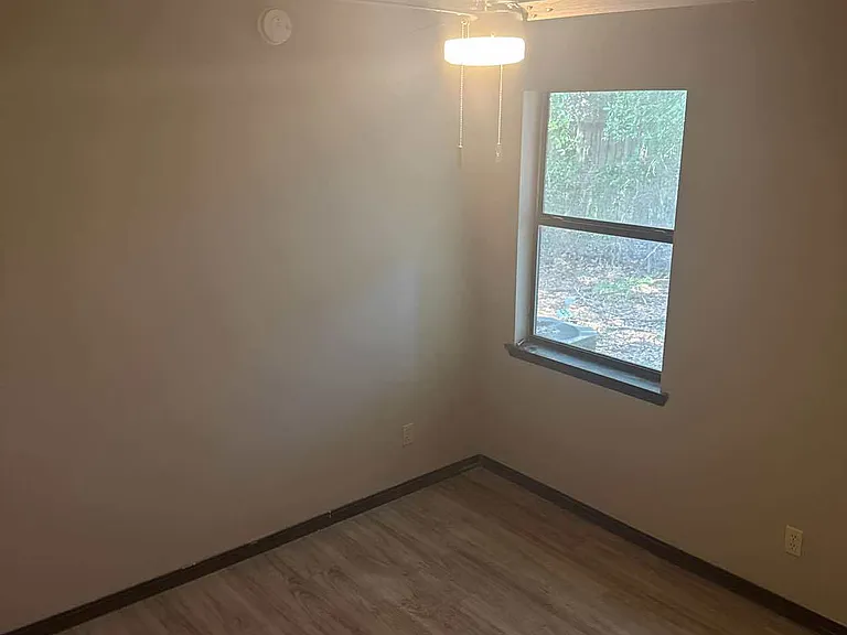 455 Stara Cir #C — Photo 4