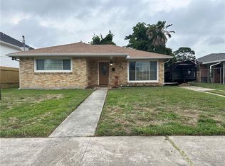 4637 Chrysler St, New Orleans, LA 70127