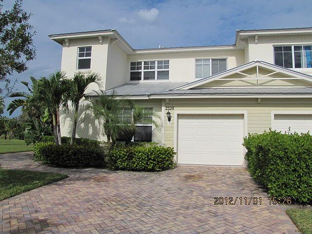 1st image of 2528 Creekside Drive