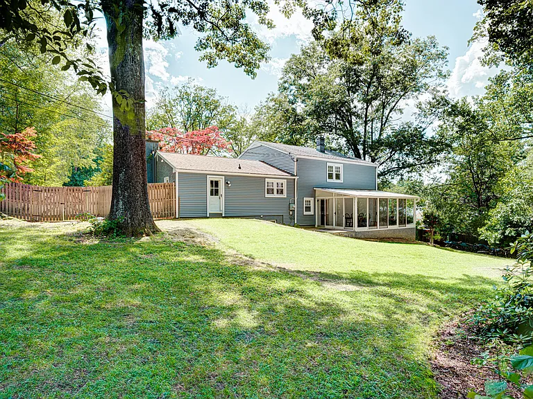 7 Carol Ln — Photo 37
