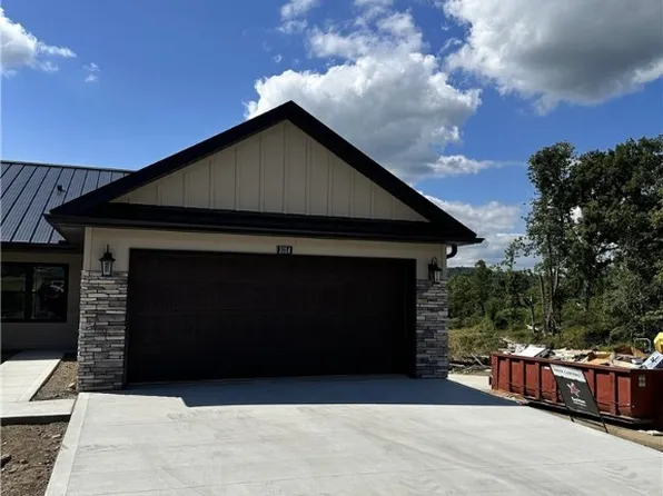 1014 Sycamore Ln, Millersburg, OH 44654