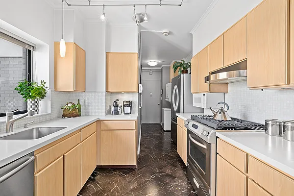 Sold by Compass | media 24