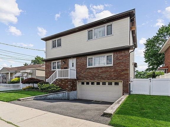 2nd image of 128 Sanford Ave
