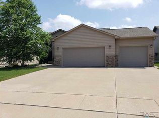 5208 S Culbert Ave, Sioux Falls, SD 57106