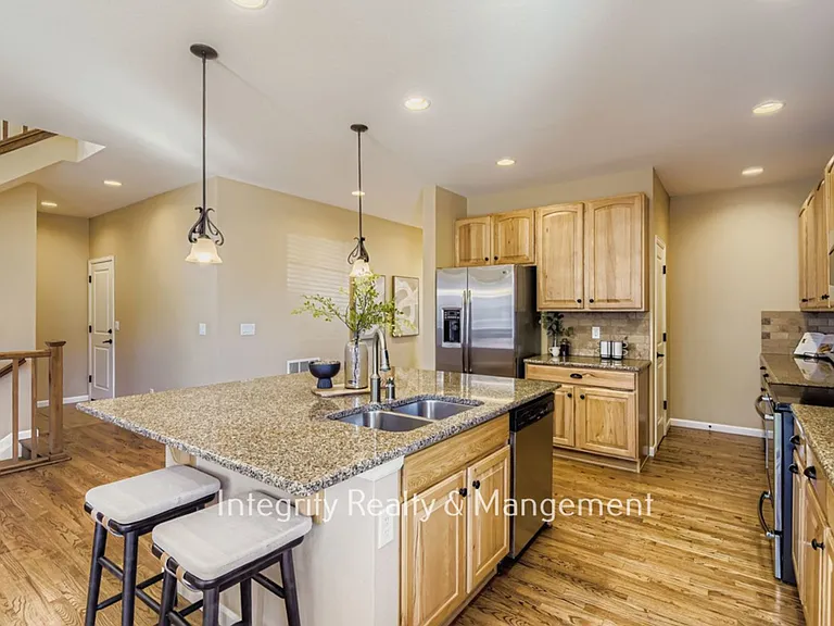 3839 Donnington Cir — Photo 7
