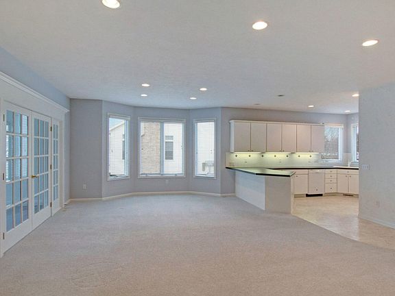 5th image of 4015 Del Mar Village Ct SW #3