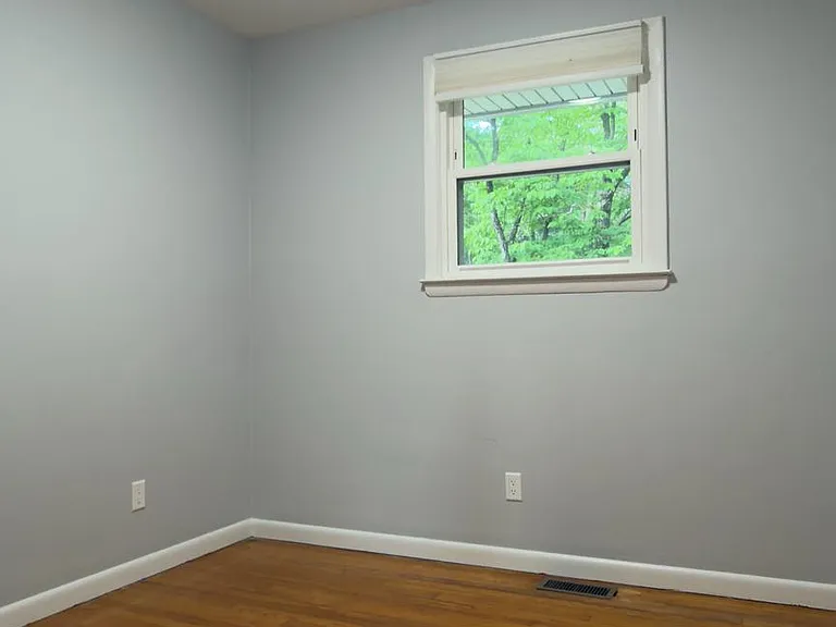 556 Orchard St NW — Photo 8