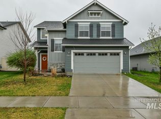2613 E Blackstone Dr, Eagle, ID 83616
