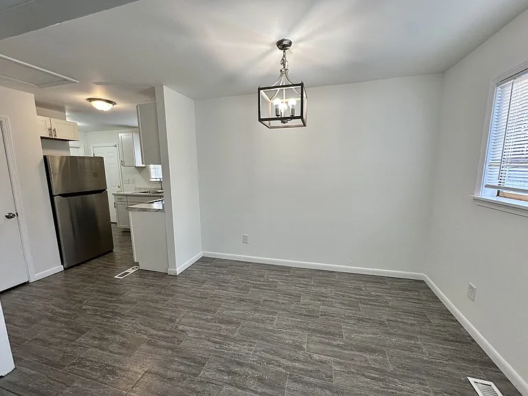 1417 Brighton Rd — Photo 7