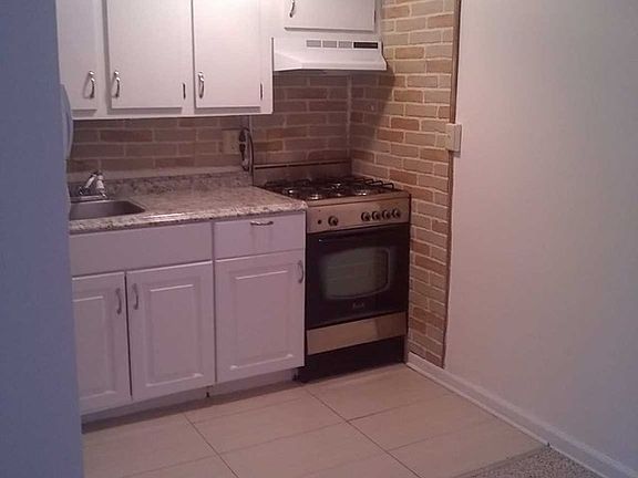 5th image of 420 Fairview Ave APT 1J