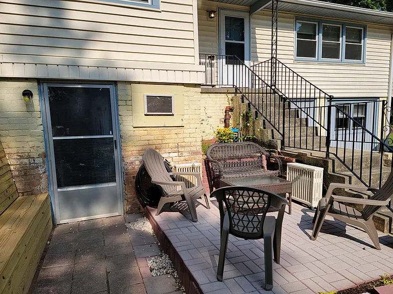 1500 W Friendly Ave #3 — Photo 18