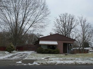 460 Poland Ave, Struthers, OH 44471