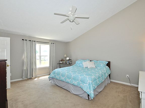 4th image of 9418 Lindsey Ct