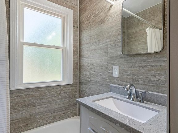 2nd image of 503 Herrick Park Dr