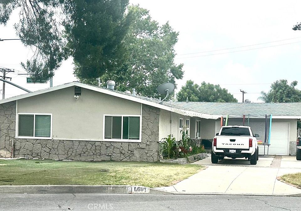 1st image of 8691 La Vine St
