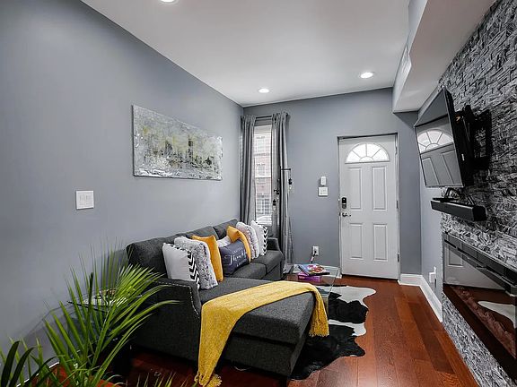 Living room (Shared Space)