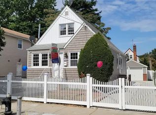 14582 183rd St, Springfield Gardens, NY 11413