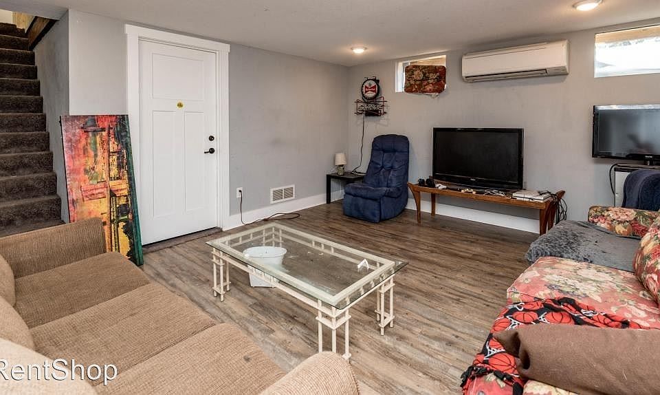 1st image of 1202 Park Ave #B