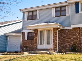 7S431 Olympia Ct, Naperville, IL 60540