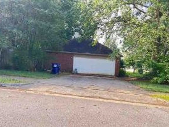 3rd image of 120 Teal Park Ln
