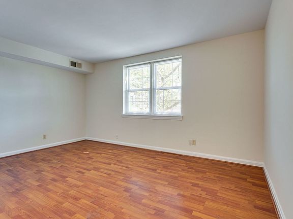 3rd image of 218 E Mason Ave #37