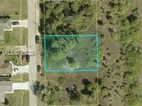 511 Naples Ave S, Lehigh Acres, FL 33974