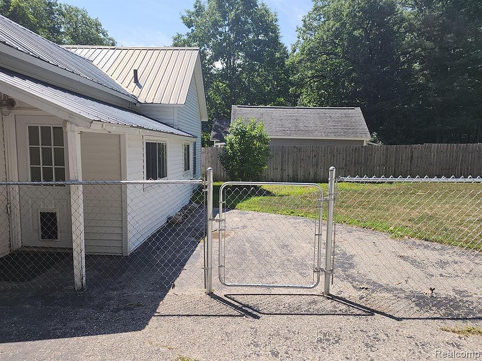 1467 Chapman St, Topinabee, MI 49791 MLS 20230063288 Zillow