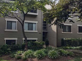 2214 Springwood Dr APT 203, Reston, VA 20191