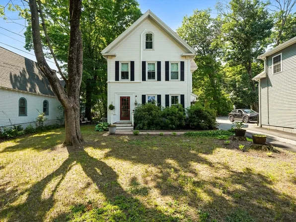 146 Lincoln Rd #A, Lincoln, MA 01773