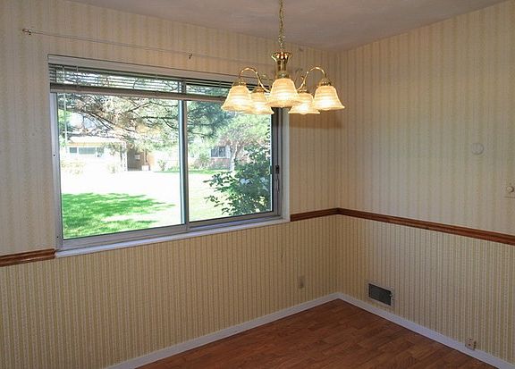5th image of 2209 E Carriage Ln APT 37